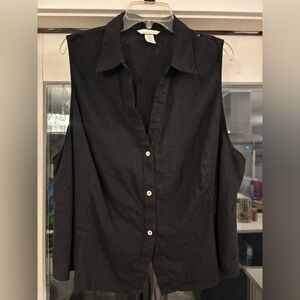 H&M Black Sleeveless Button-Down Shirt